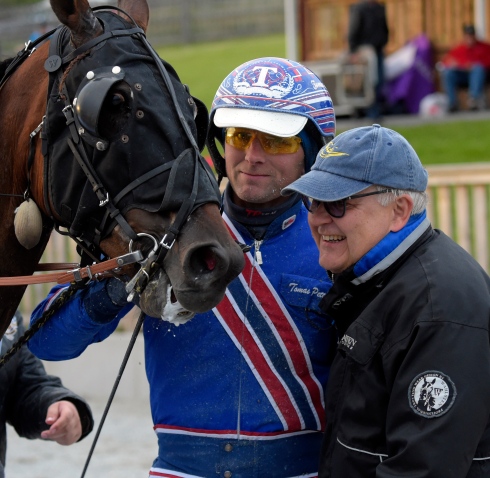 Ajlexes Cubano tillsammans med Tomas Pettersson och Anders Jonsson. Foto av Martin Langels ALN Pressbild/TR Bild